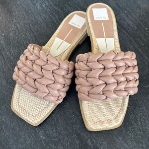 Iddie sandal